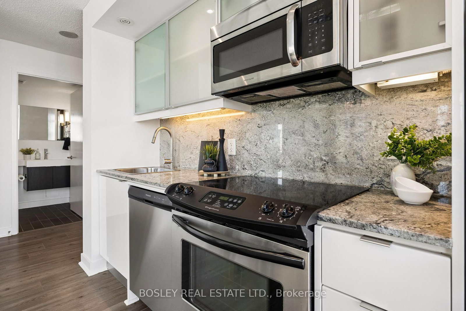 25 Telegram Mews • #3902 • Toronto, ON photo 15