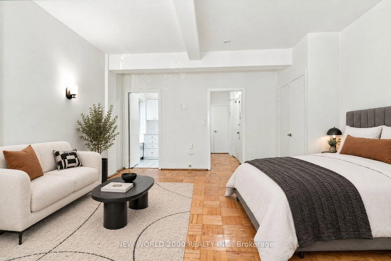 102 - 110 St Clair Avenue W