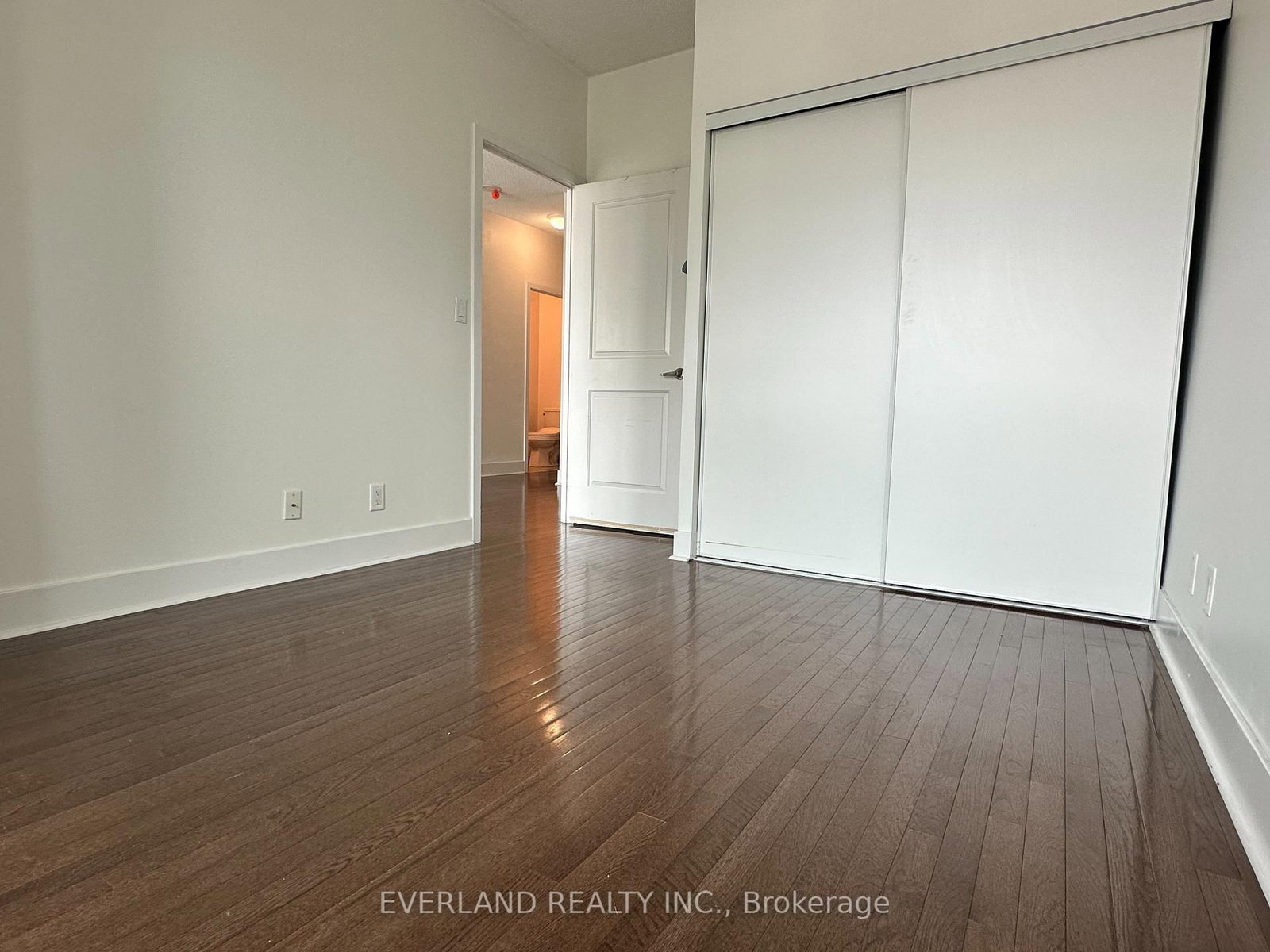 26 Norton Avenue • #901 • Toronto, ON photo 10