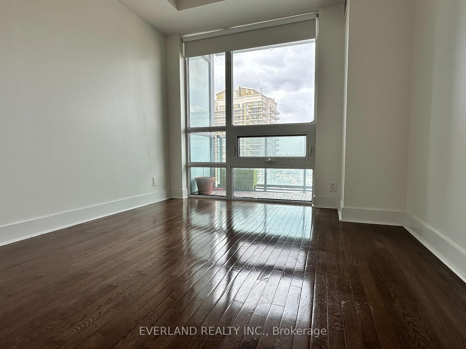 26 Norton Avenue • #901 • Toronto, ON photo 11