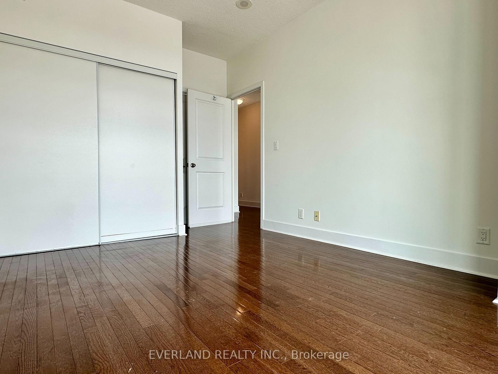 26 Norton Avenue • #901 • Toronto, ON photo 12