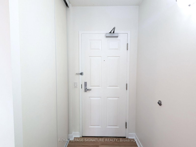206 - 284 Bloor Street W