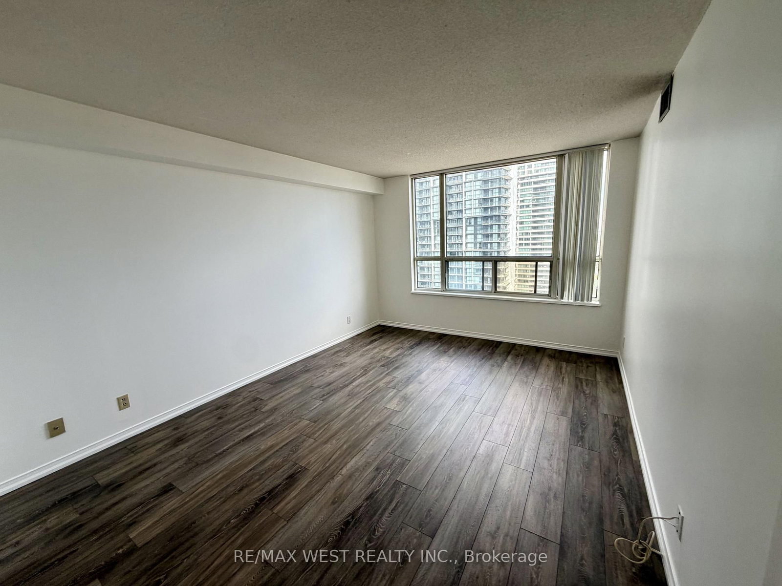 100 UPPER MADISON Avenue • #2405 • Toronto, ON photo 14