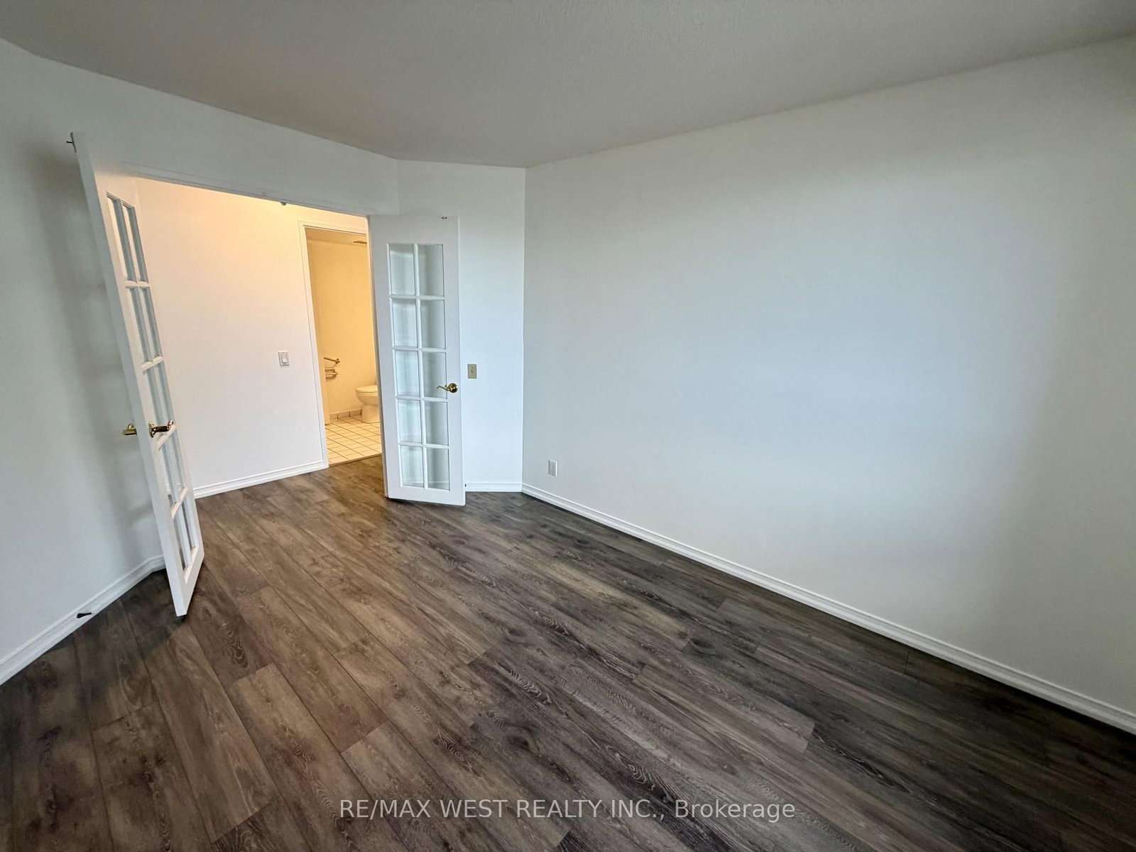 100 UPPER MADISON Avenue • #2405 • Toronto, ON photo 24