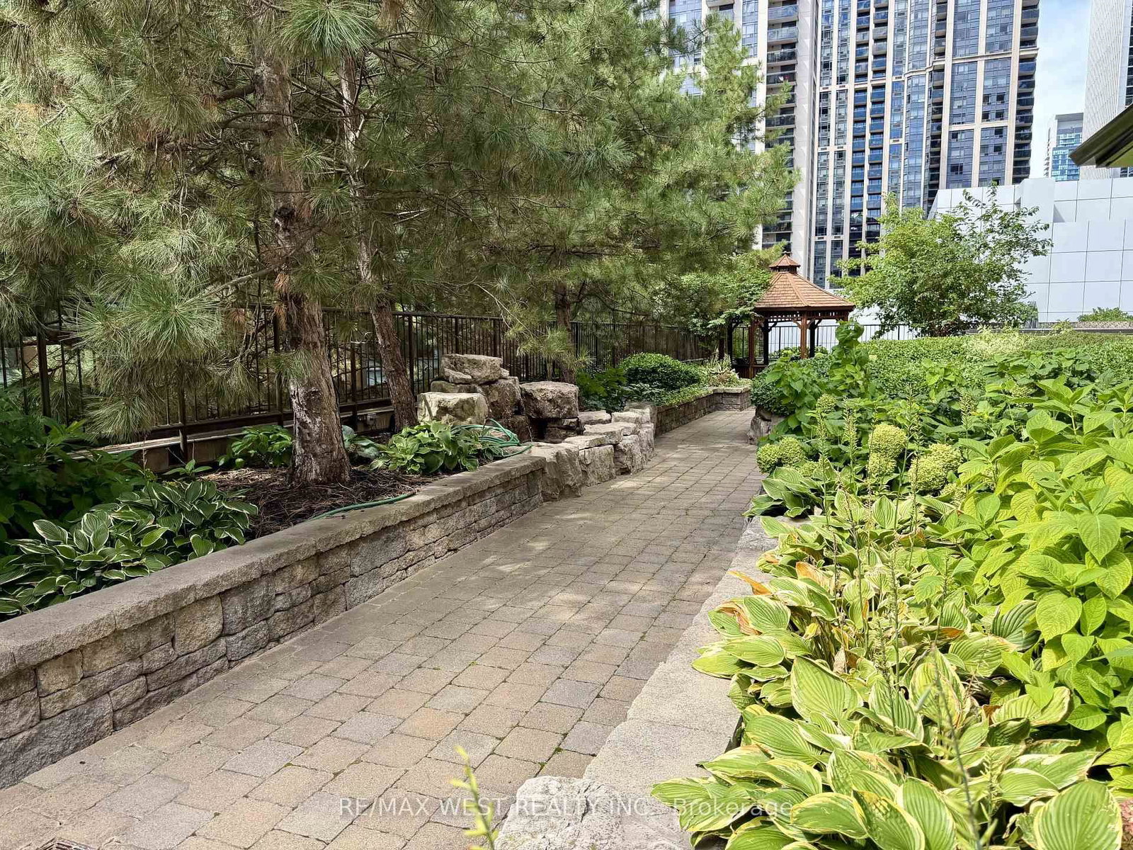 100 UPPER MADISON Avenue • #2405 • Toronto, ON photo 30