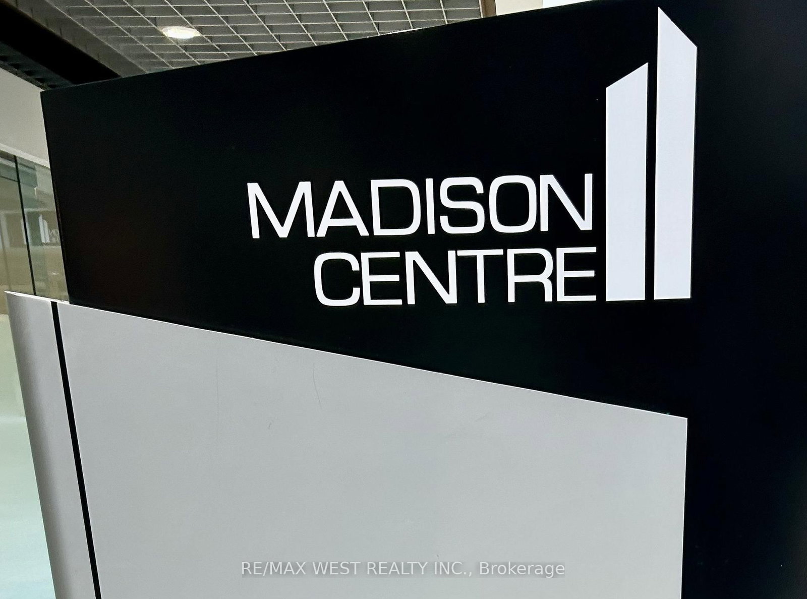 100 UPPER MADISON Avenue • #2405 • Toronto, ON photo 44