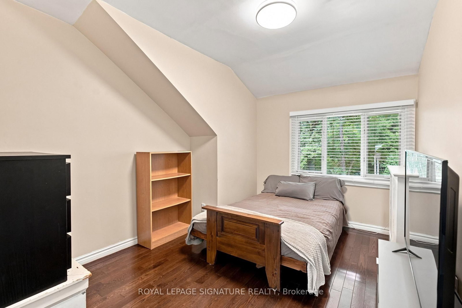 35 Regal Road • Toronto, ON photo 16