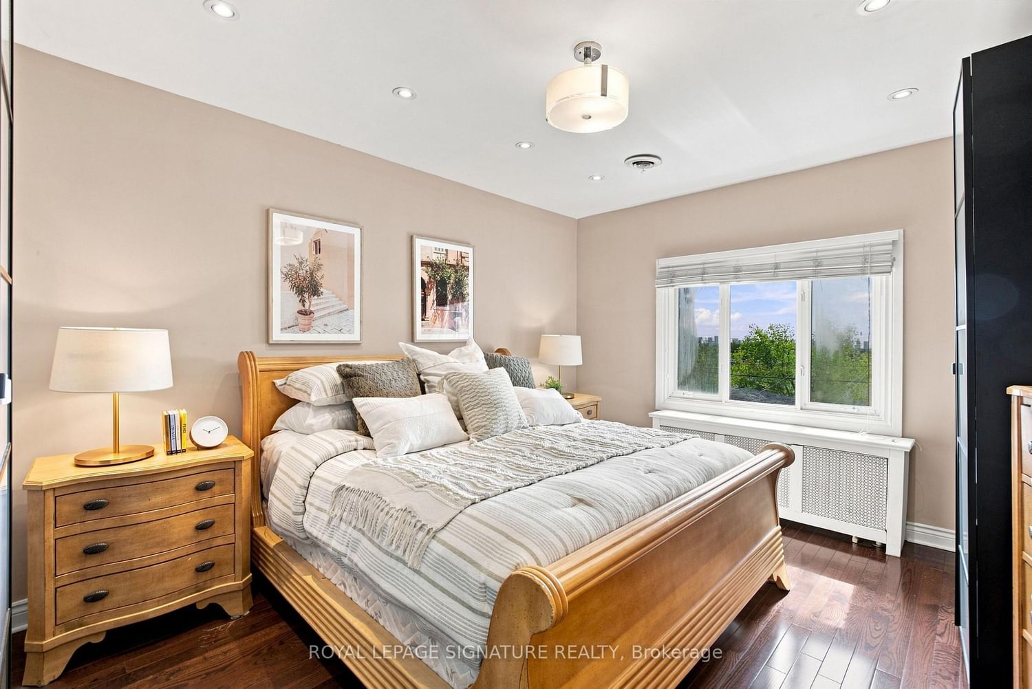 35 Regal Road • Toronto, ON photo 18
