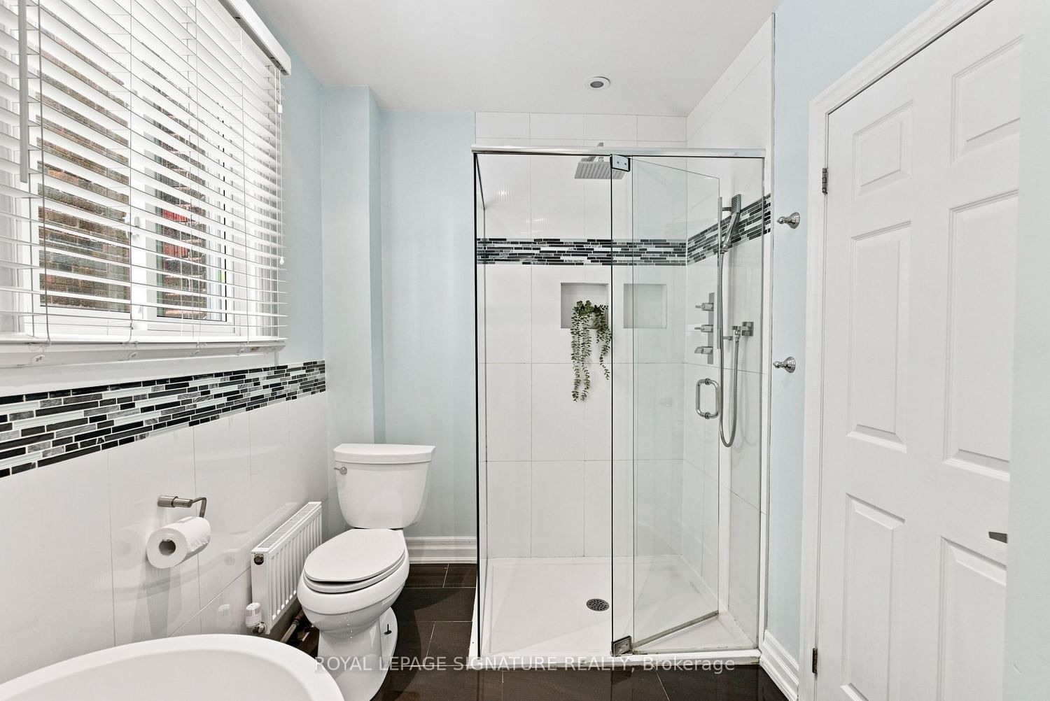 35 Regal Road • Toronto, ON photo 21