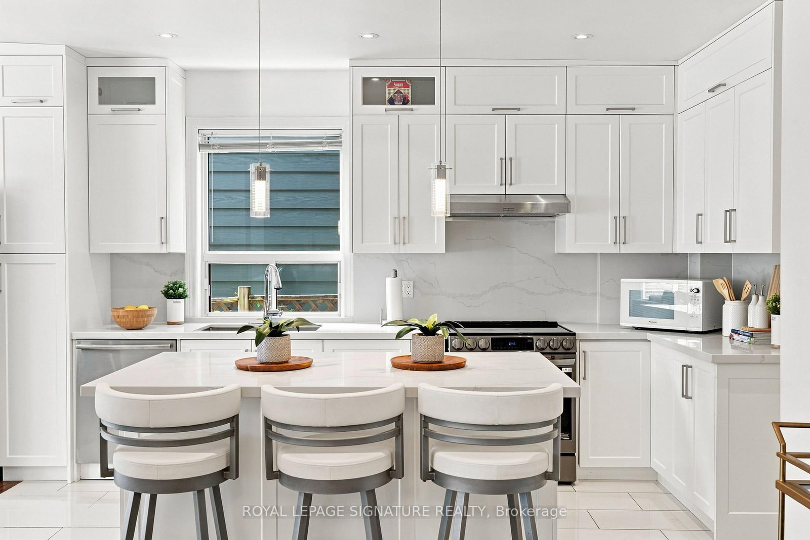 35 Regal Road • Toronto, ON photo 9