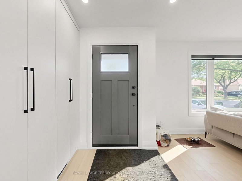 Upper - 41 Bainbridge Avenue