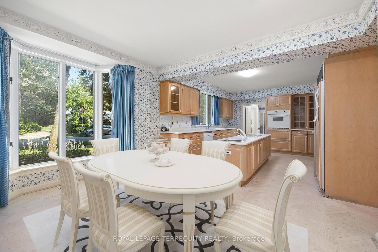 2 Chieftain Crescent • Toronto, ON photo 18