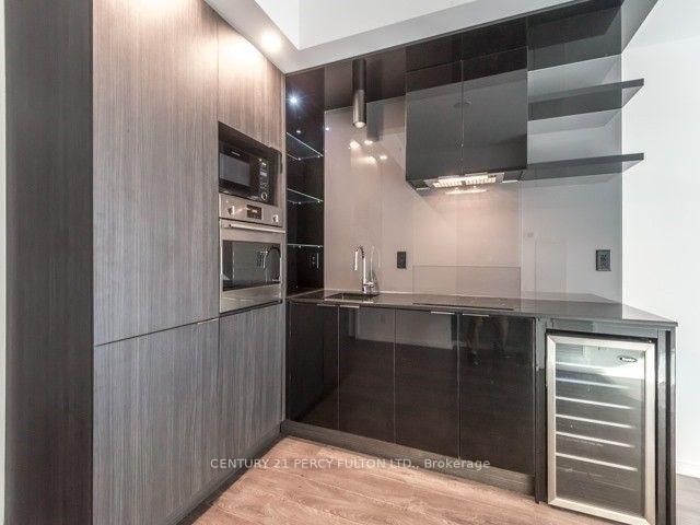 70 Temperance Street • #4007 • Toronto, ON photo 10