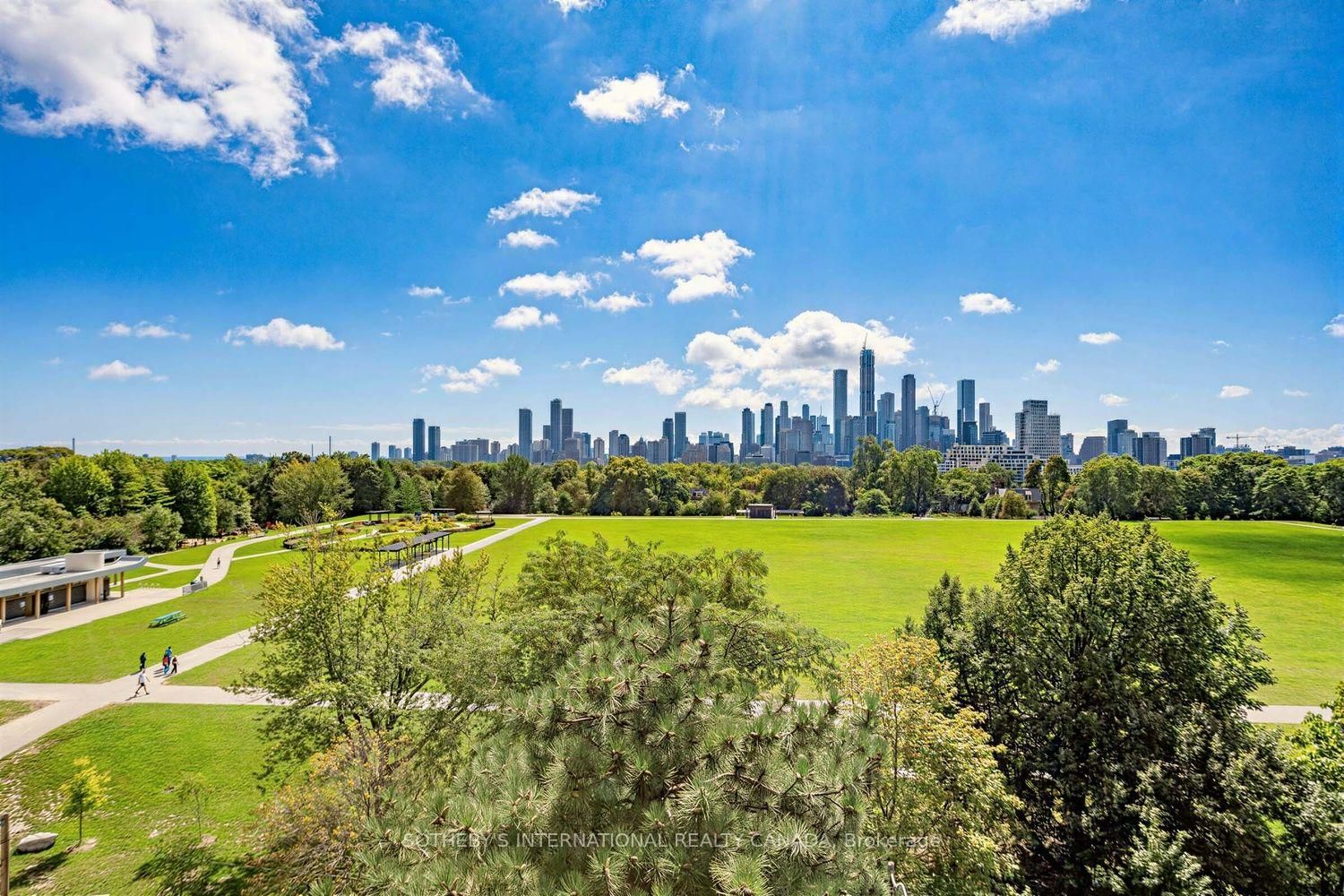 10 Avoca Avenue • #706 • Toronto, ON photo 23