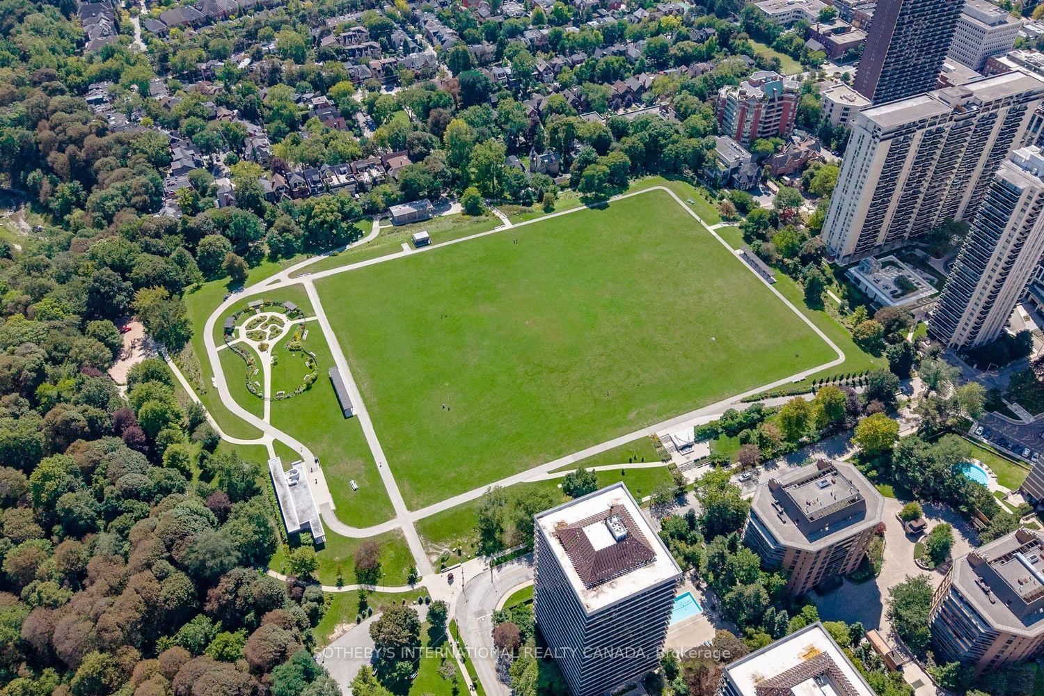 10 Avoca Avenue • #706 • Toronto, ON photo 36