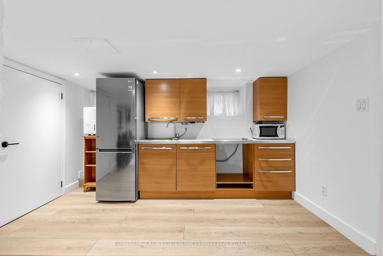 20 Edgewood Crescent • Toronto, ON photo 26