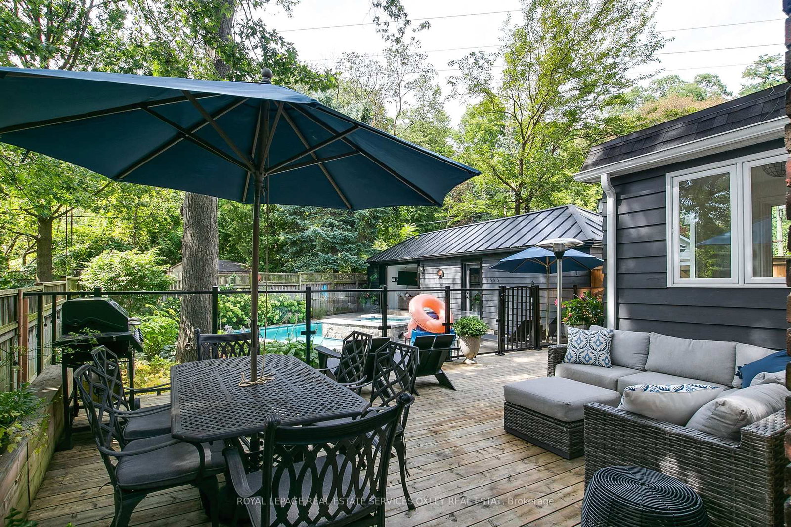 20 Edgewood Crescent • Toronto, ON photo 34