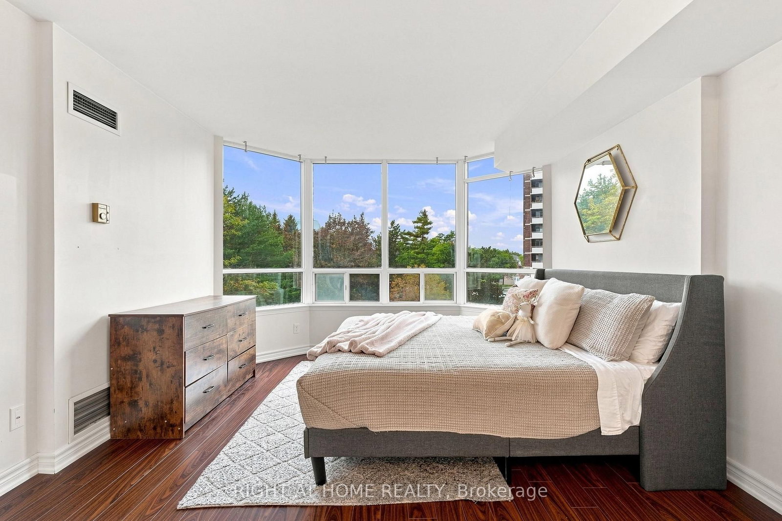 1101 Steeles Avenue W • #411 • Toronto, ON photo 12