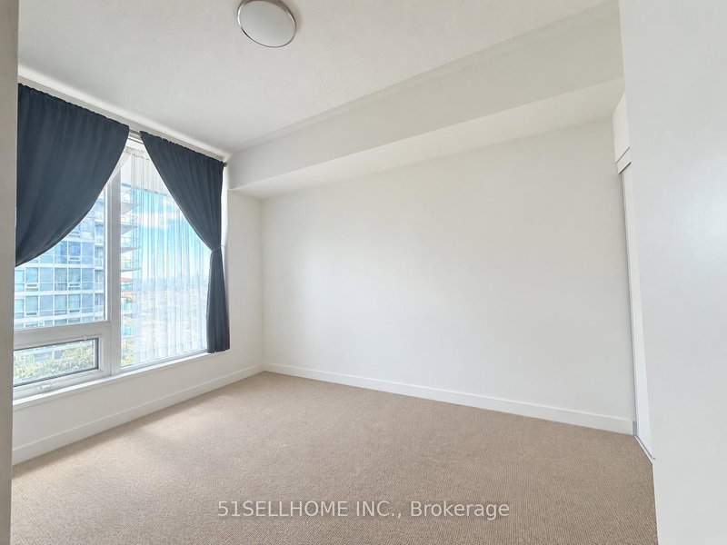 1006 - 52 Forest Manor Road