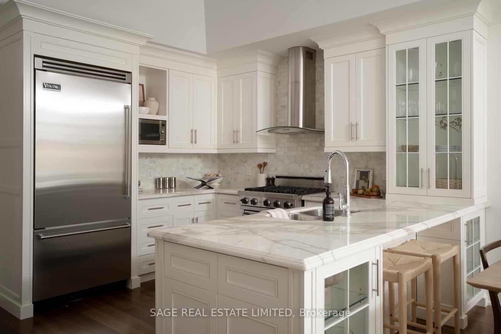 319 Lonsdale Road • #3D • Toronto, ON photo 11