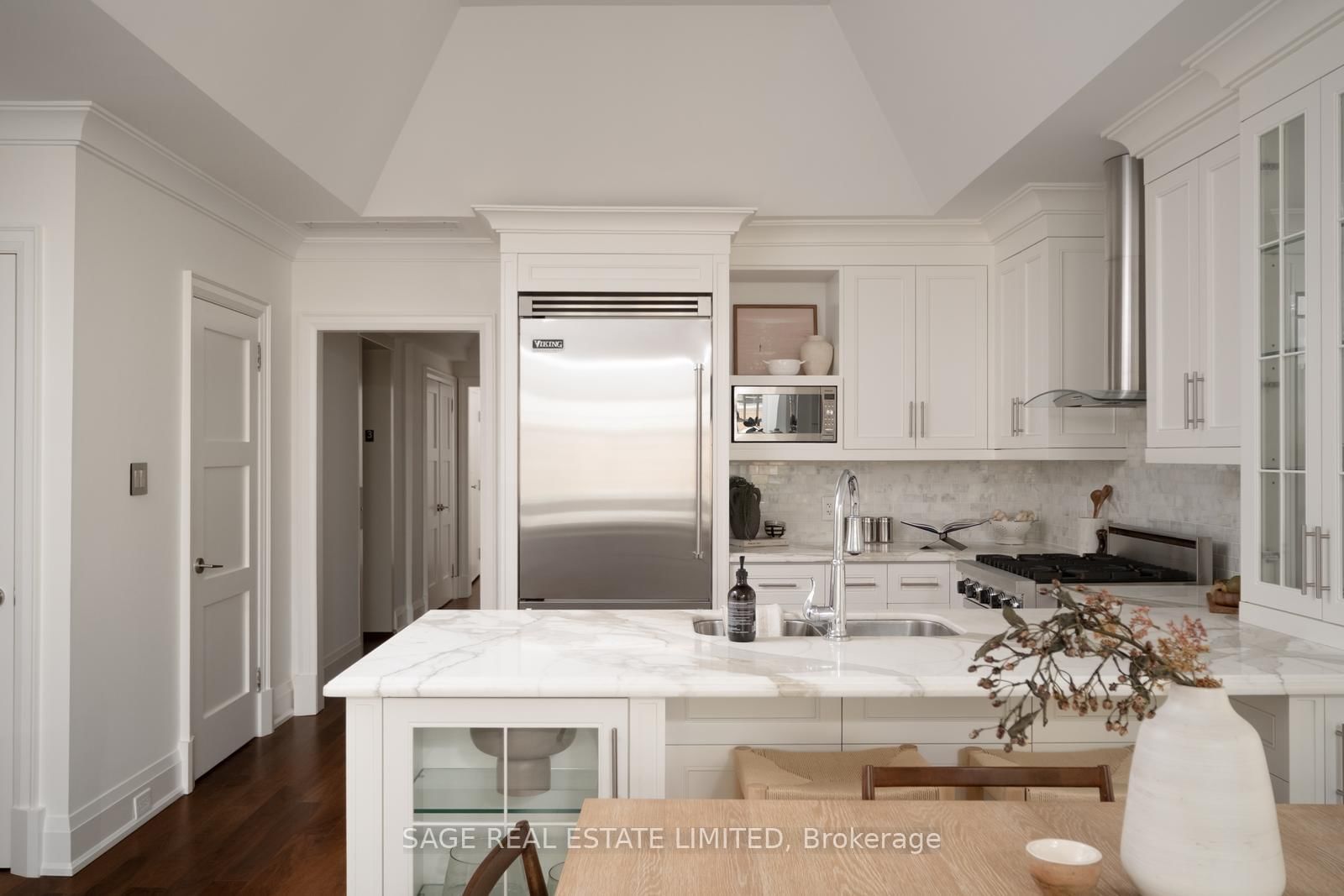319 Lonsdale Road • #3D • Toronto, ON photo 15