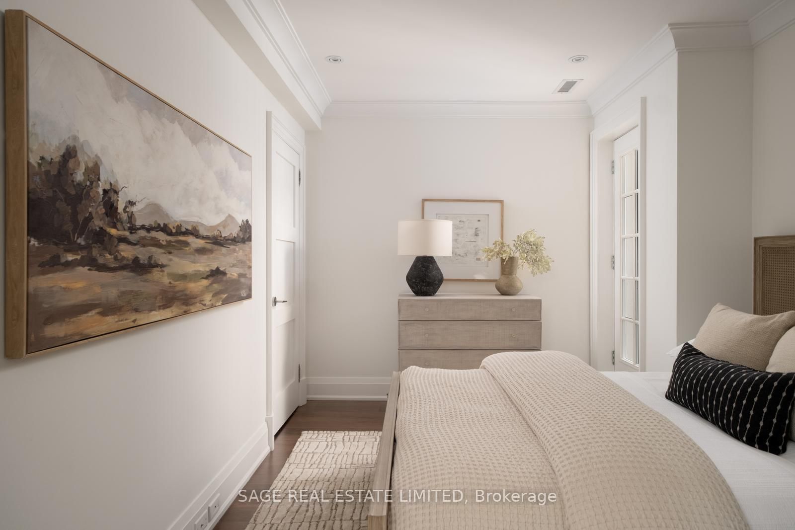 319 Lonsdale Road • #3D • Toronto, ON photo 18