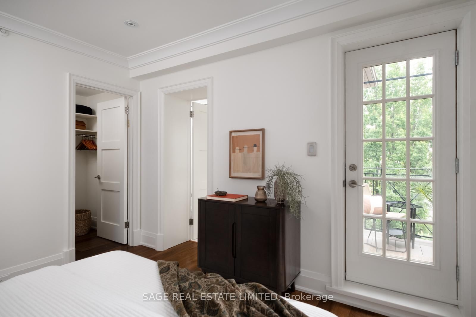 319 Lonsdale Road • #3D • Toronto, ON photo 23