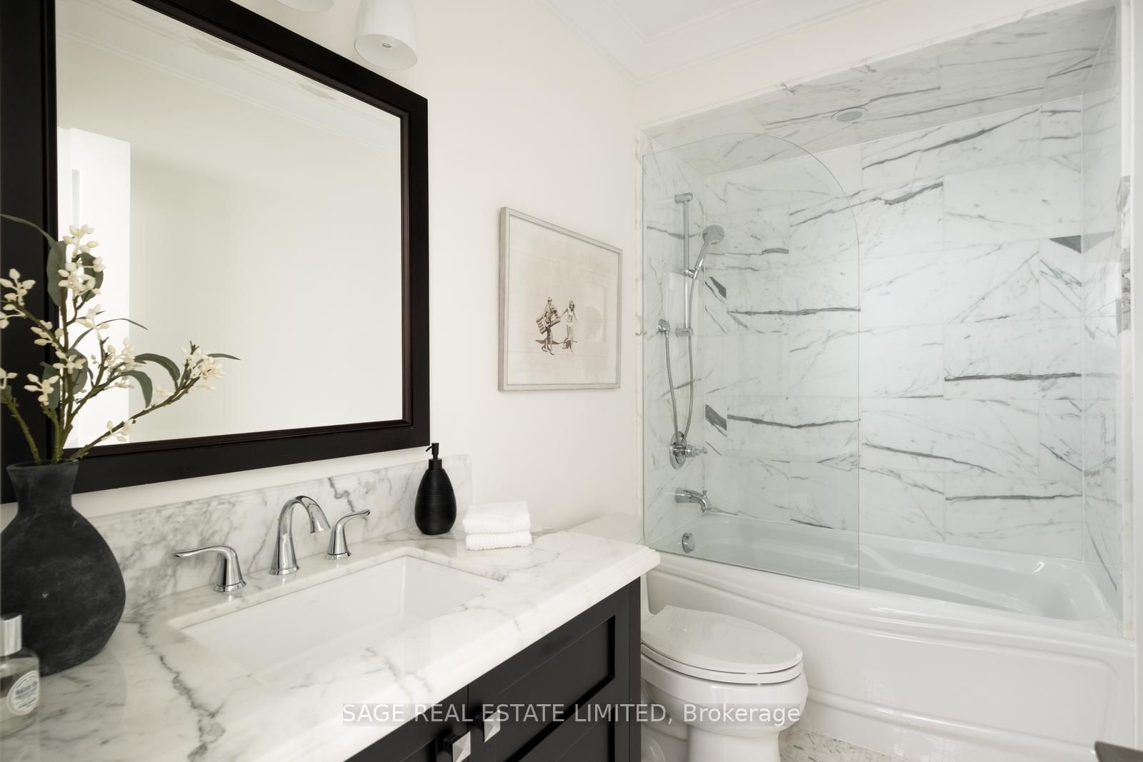 319 Lonsdale Road • #3D • Toronto, ON photo 30