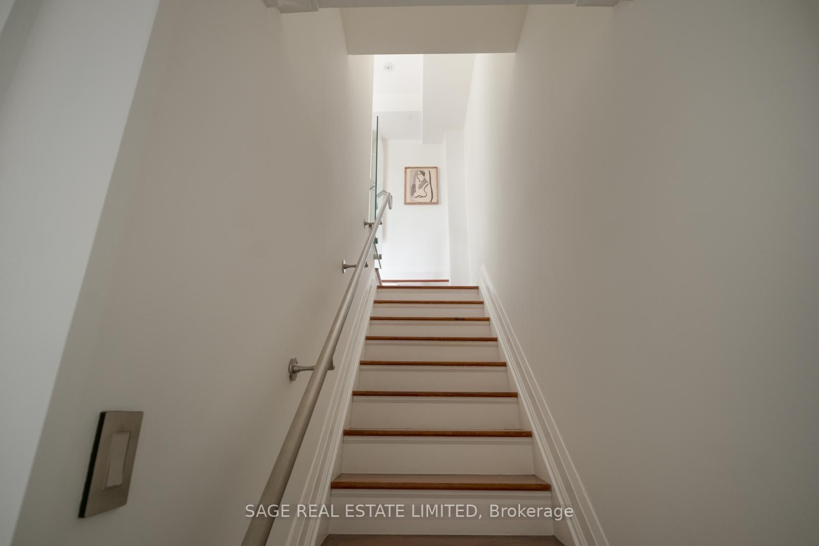 319 Lonsdale Road • #3D • Toronto, ON photo 33