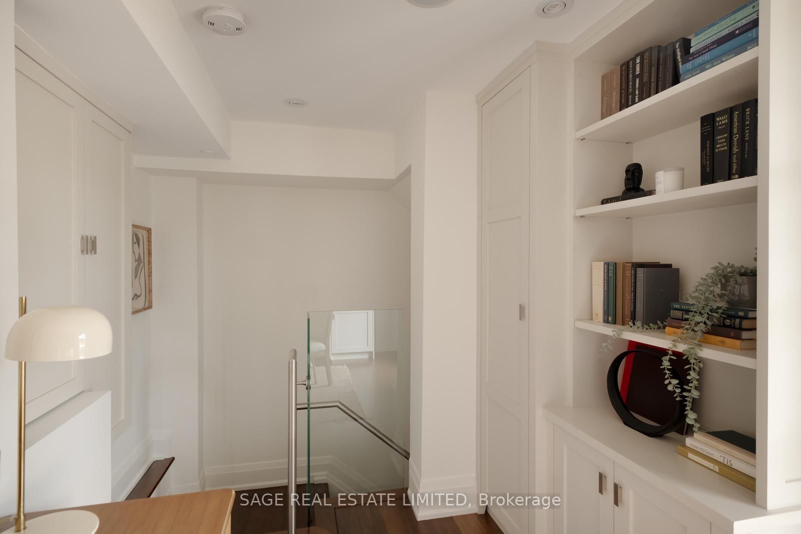 319 Lonsdale Road • #3D • Toronto, ON photo 37