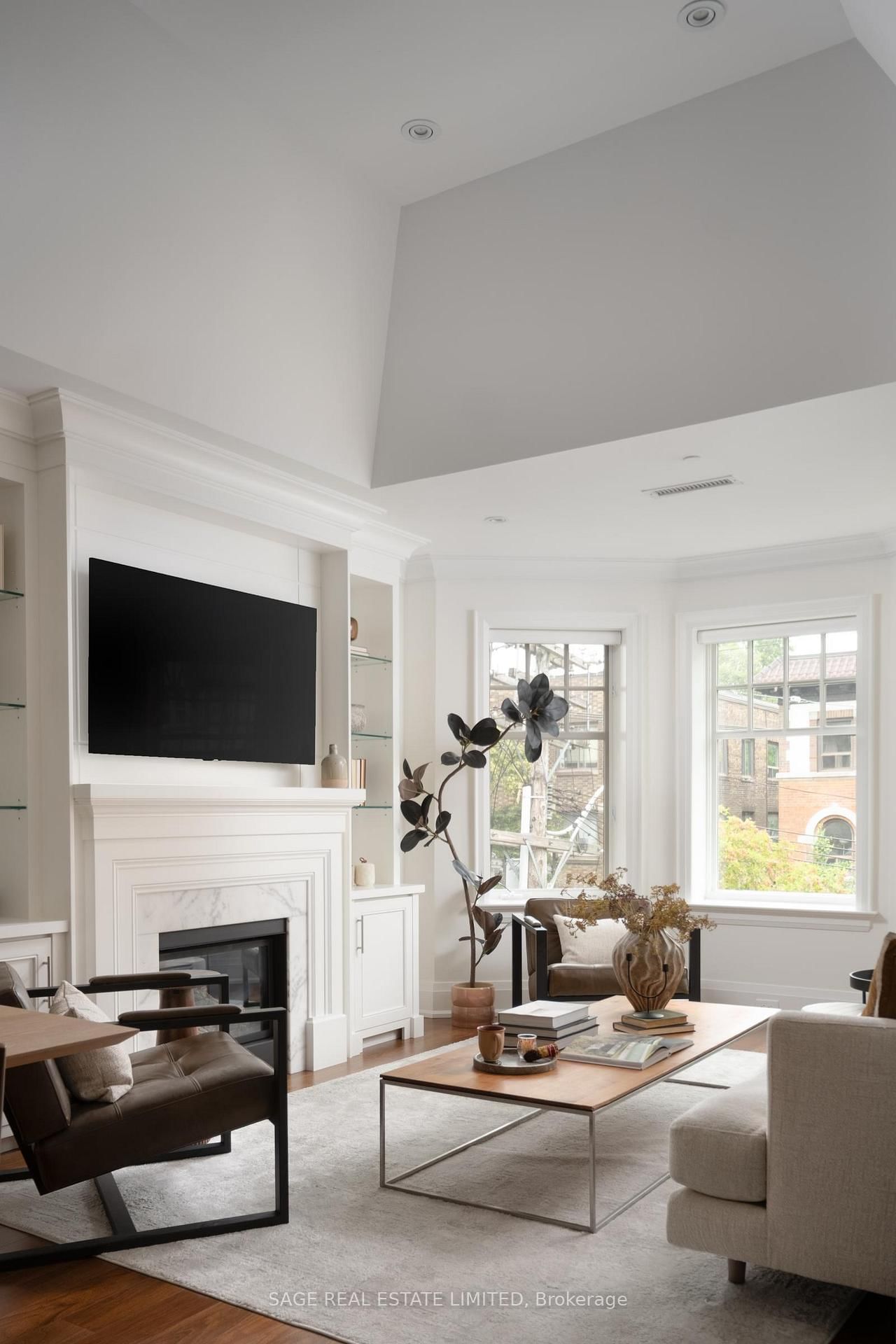 319 Lonsdale Road • #3D • Toronto, ON photo 5