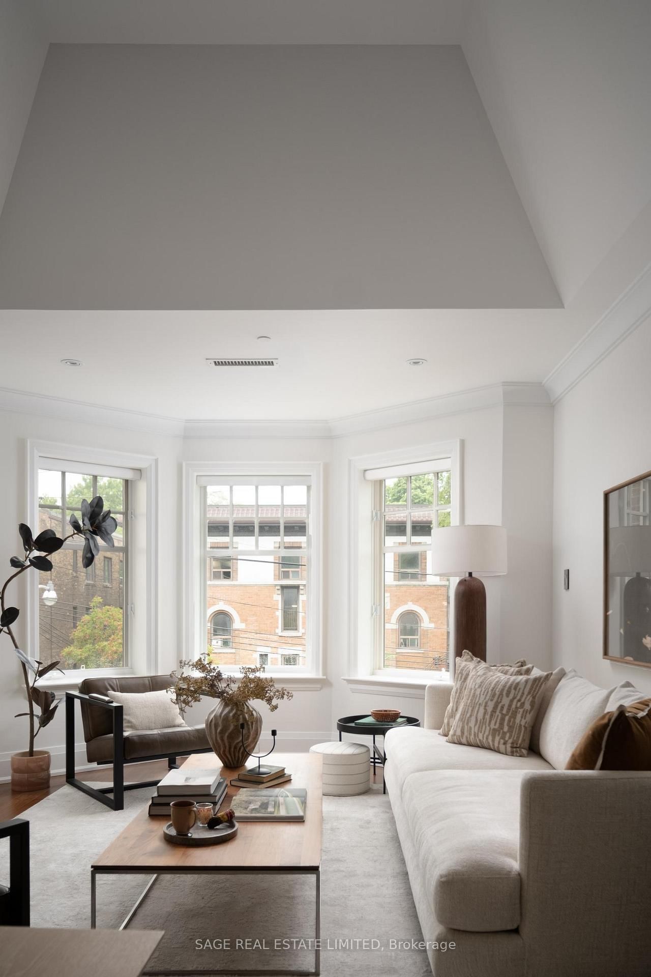 319 Lonsdale Road • #3D • Toronto, ON photo 6