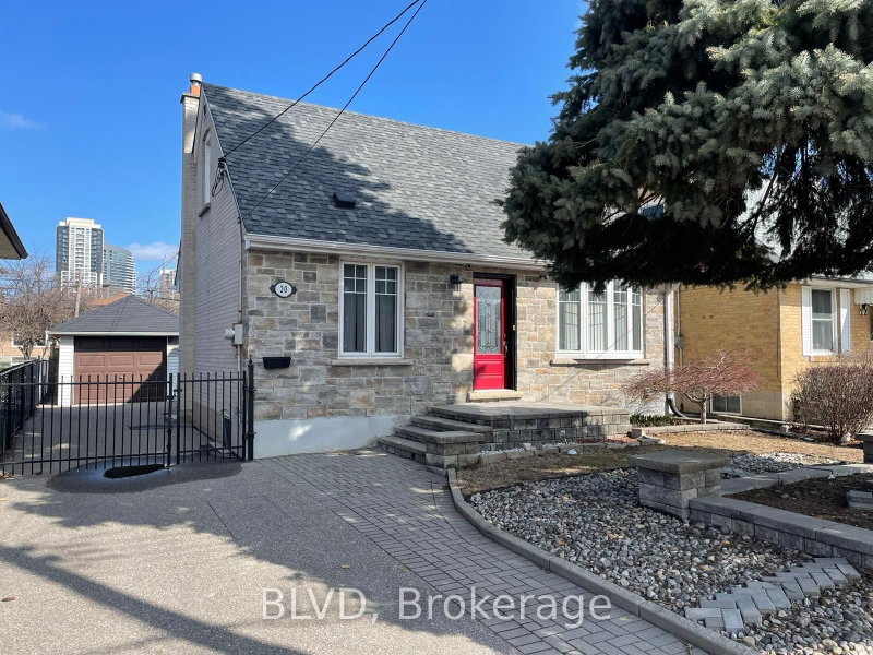 20 Athabaska Avenue