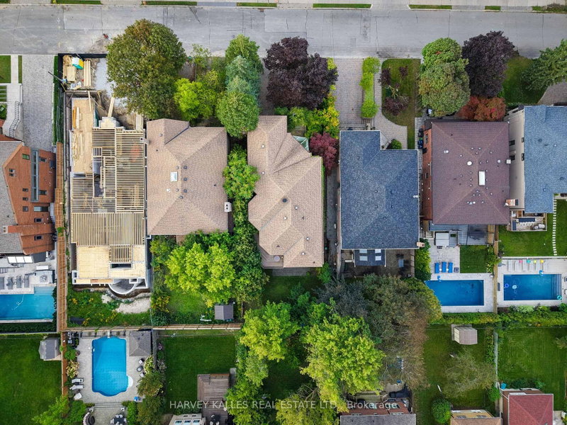 83 Hillmount Avenue
