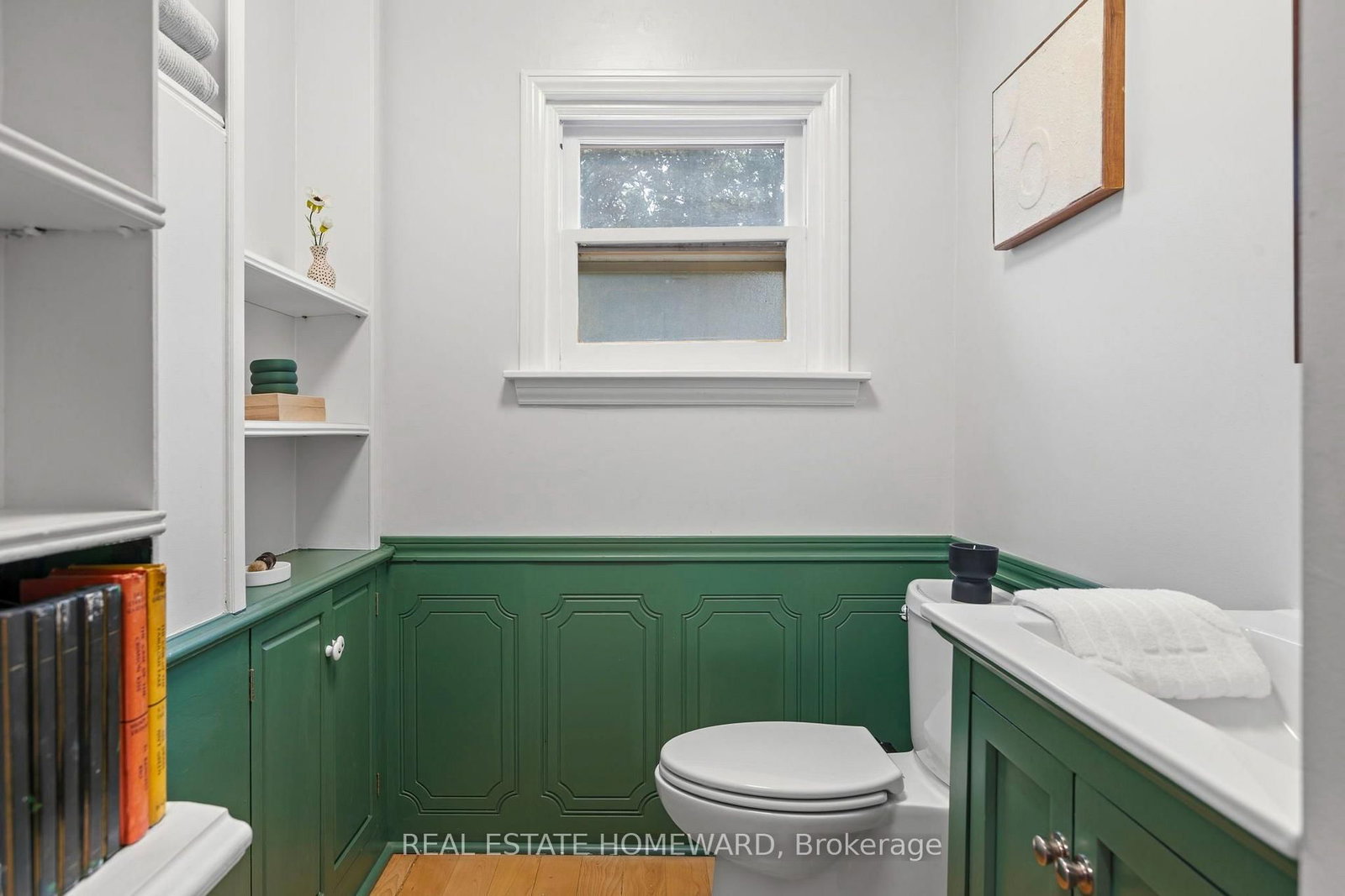 9 Dromore Crescent • Toronto, ON photo 22