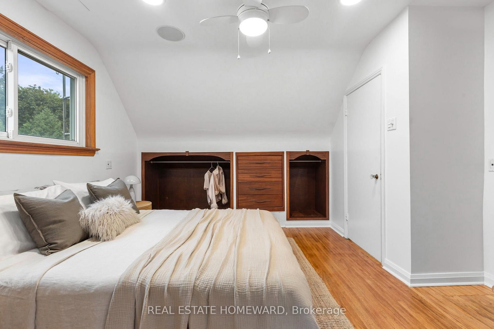 9 Dromore Crescent • Toronto, ON photo 24