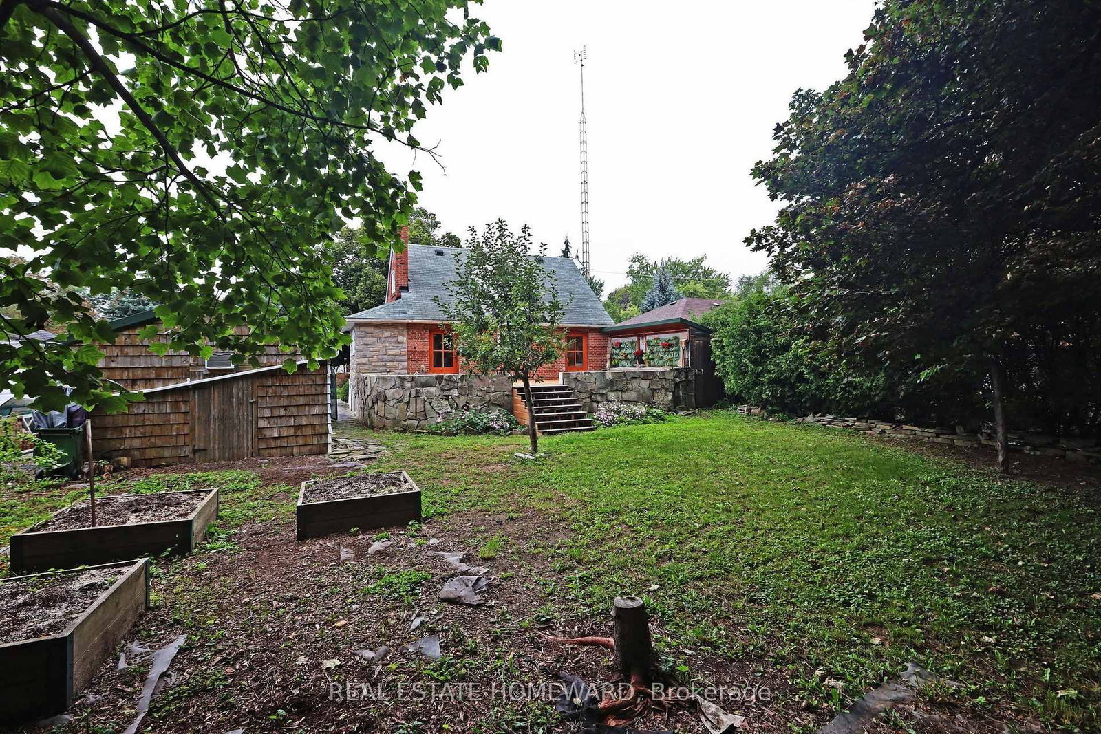 9 Dromore Crescent • Toronto, ON photo 33