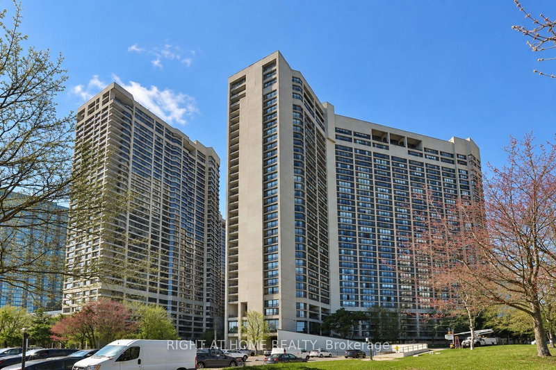 2606 - 33 Harbour Square