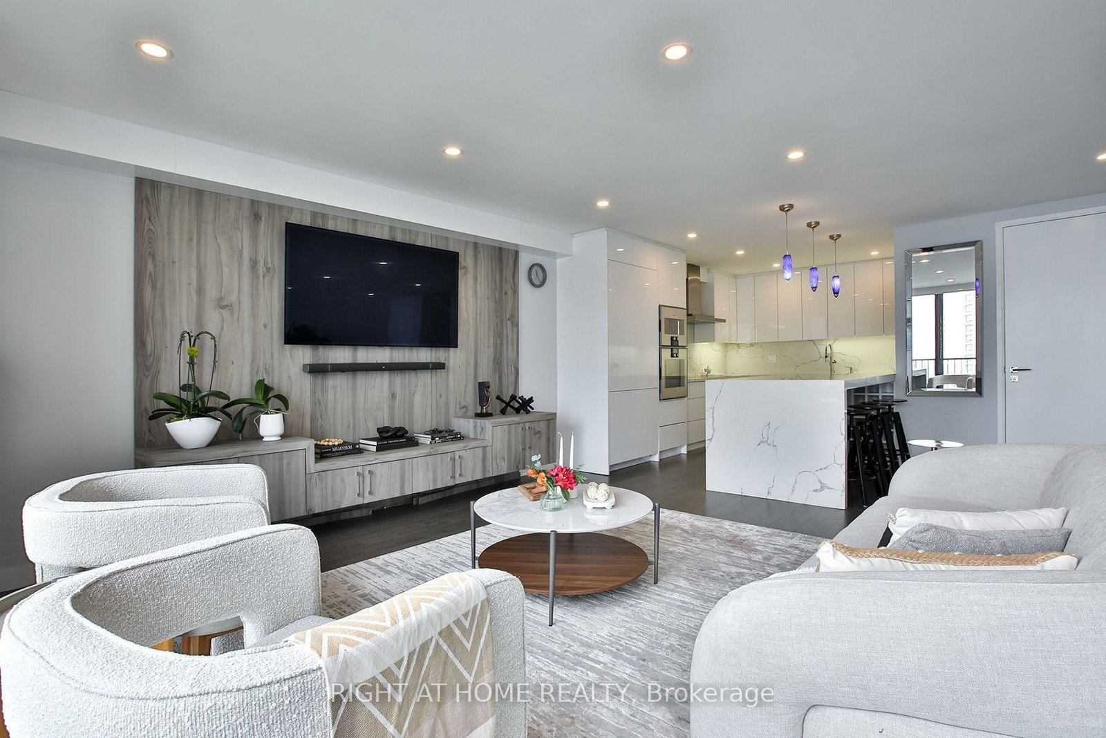 33 Harbour Square • #2606 • Toronto, ON photo 14