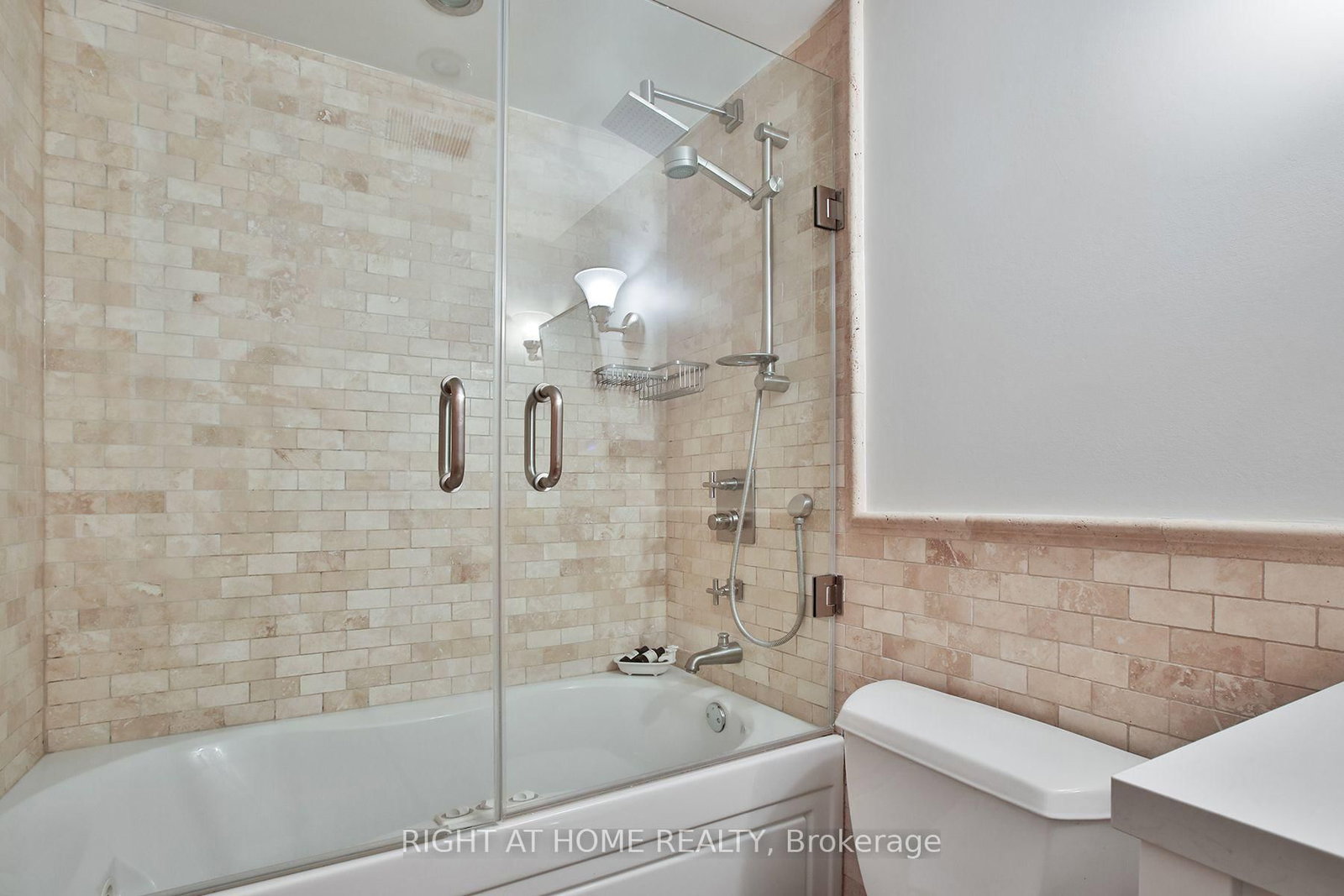 33 Harbour Square • #2606 • Toronto, ON photo 22