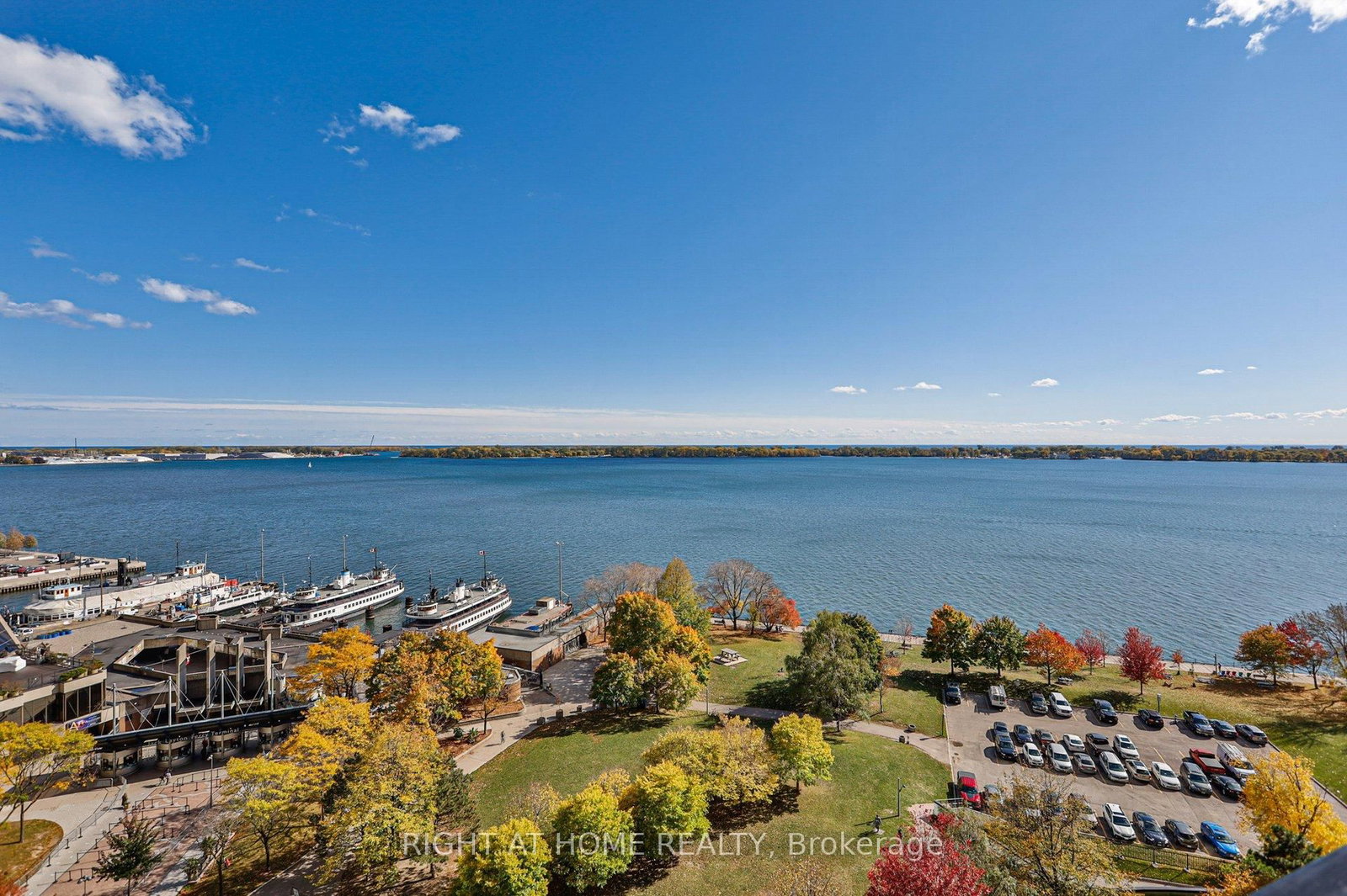 33 Harbour Square • #2606 • Toronto, ON photo 8