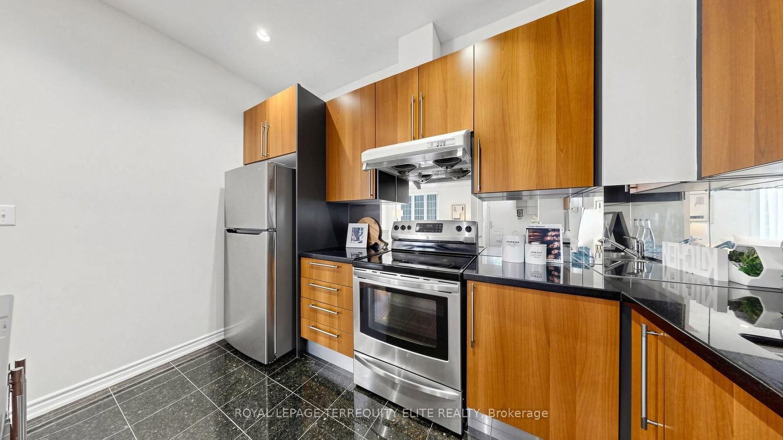 11 Everson Drive • #412 • Toronto, ON photo 17
