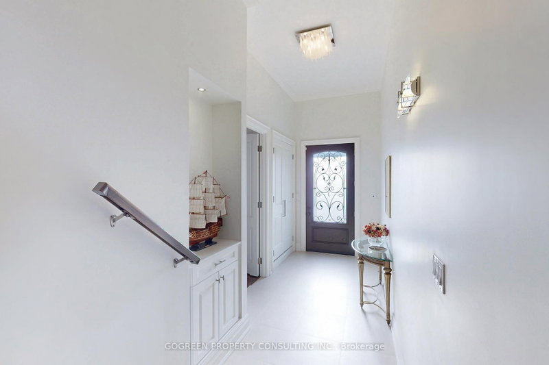 11 Elmview Avenue