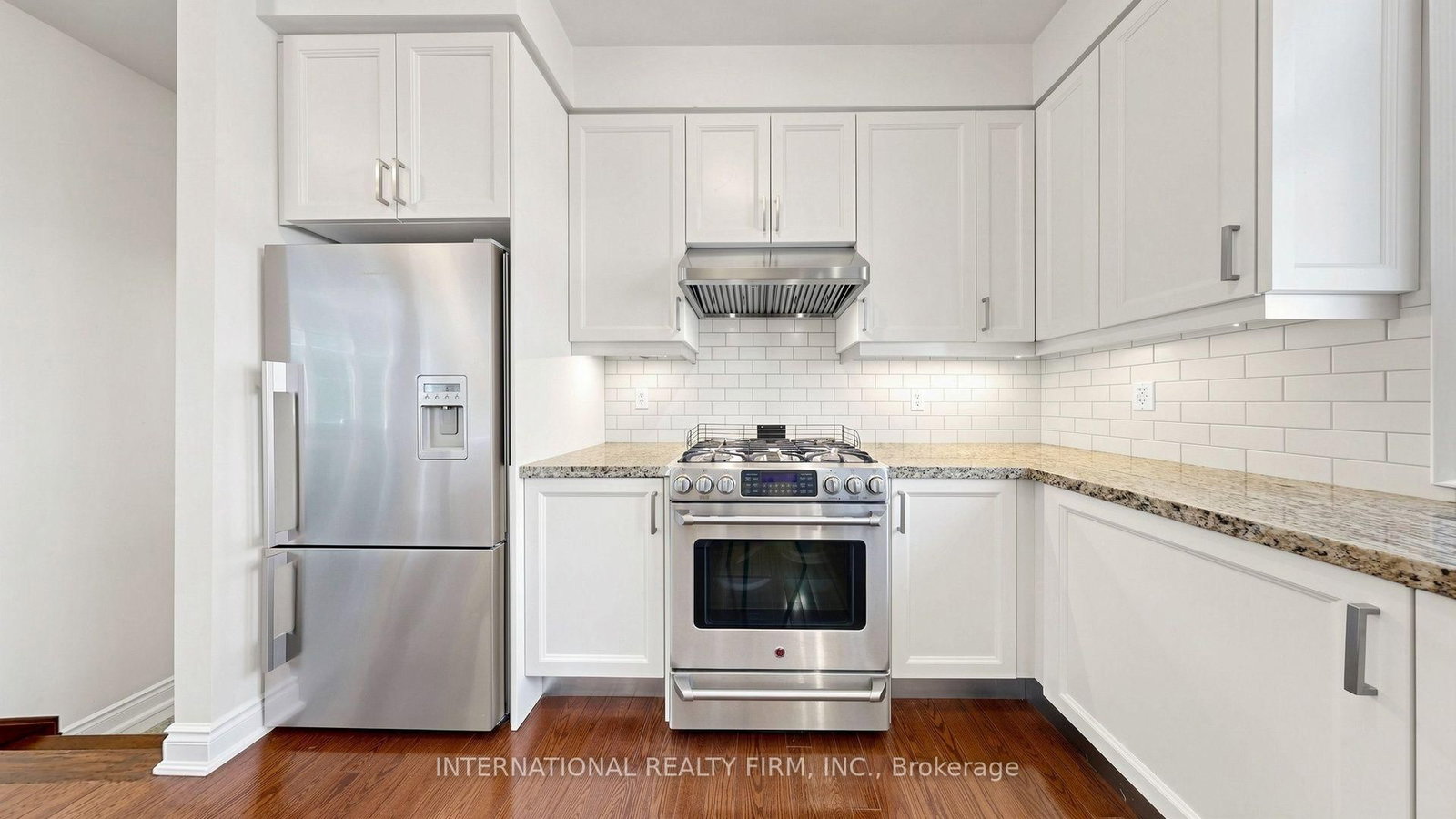110 Lorraine Drive • Toronto, ON photo 11