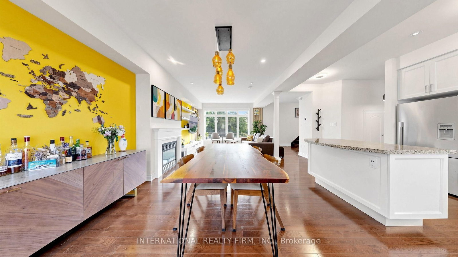 110 Lorraine Drive • Toronto, ON photo 17