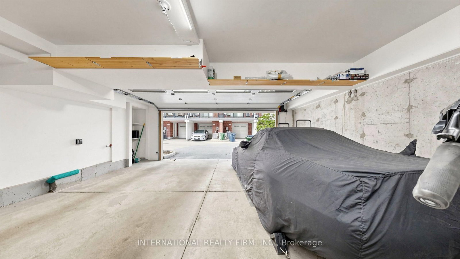 110 Lorraine Drive • Toronto, ON photo 42