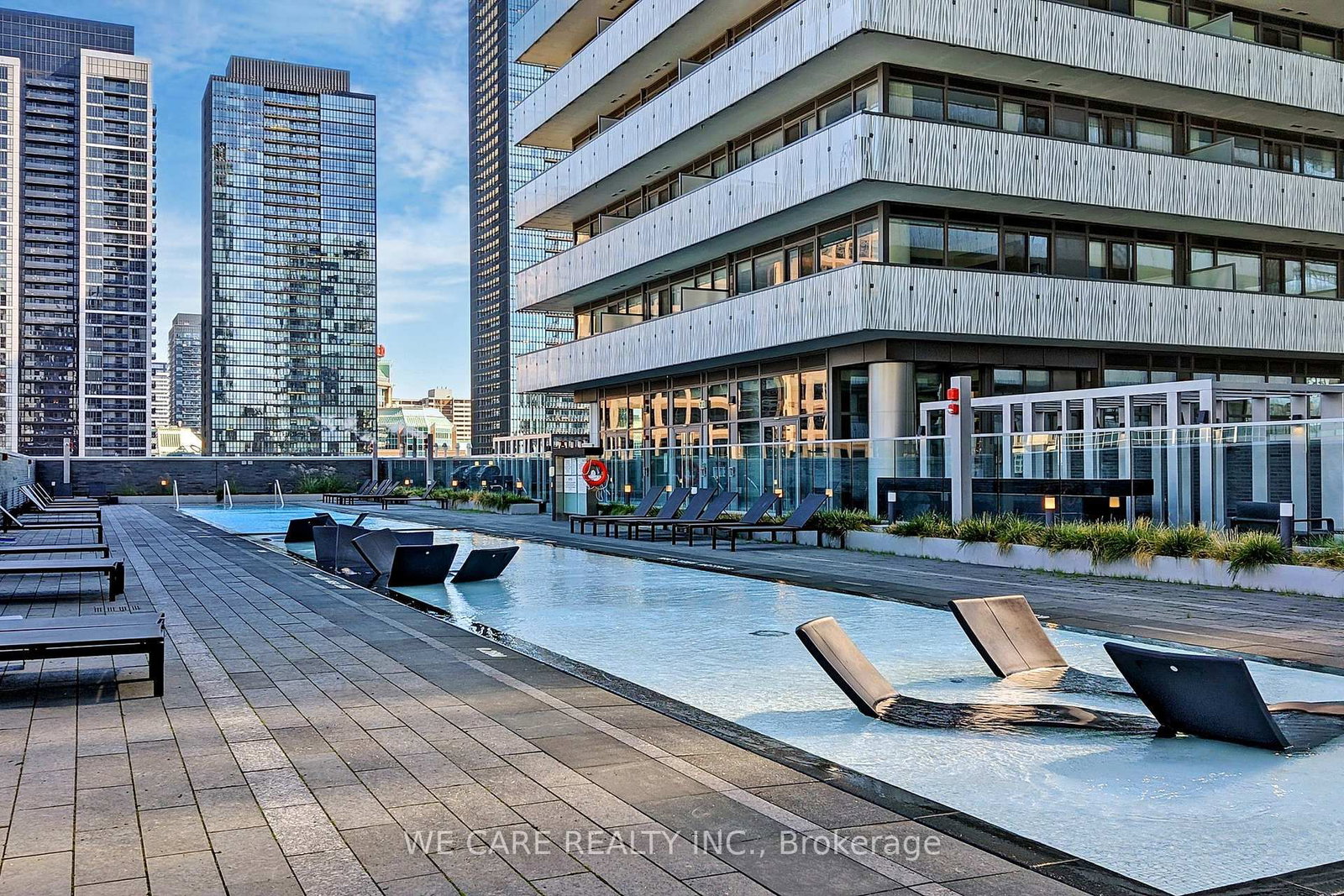50 Charles Street E • #3701 • Toronto, ON photo 20