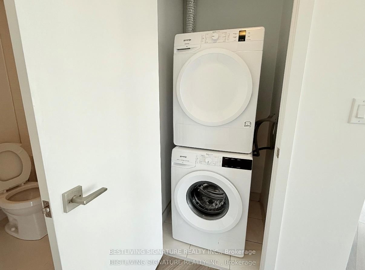 159 Wellesley Street E • #903 • Toronto, ON photo 6
