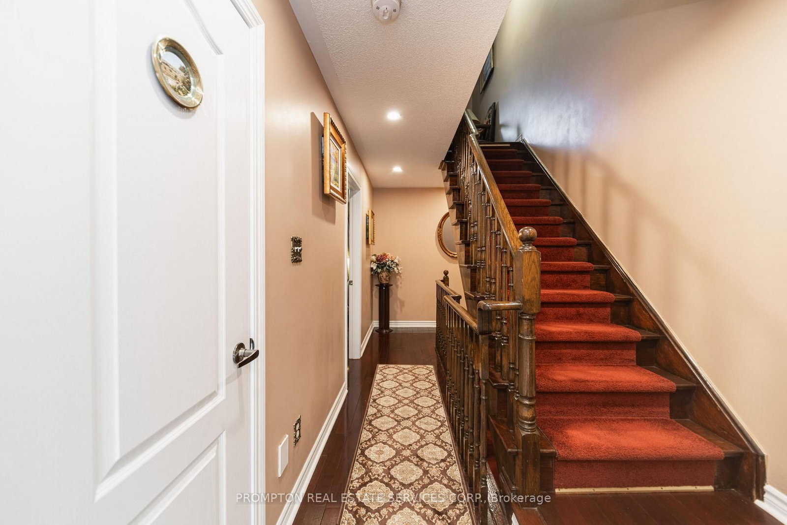 25 Routliffe Lane • Toronto, ON photo 12