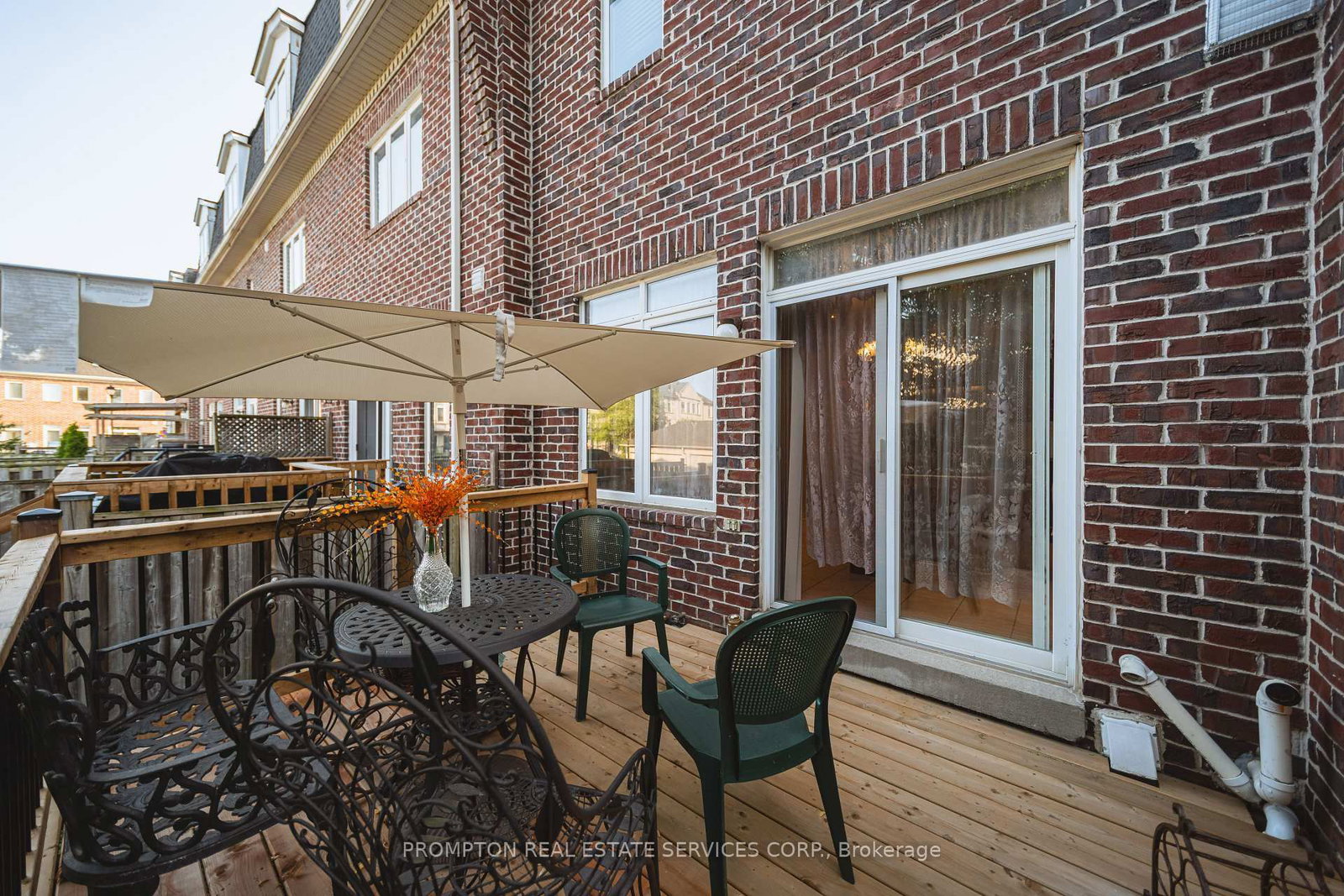 25 Routliffe Lane • Toronto, ON photo 18